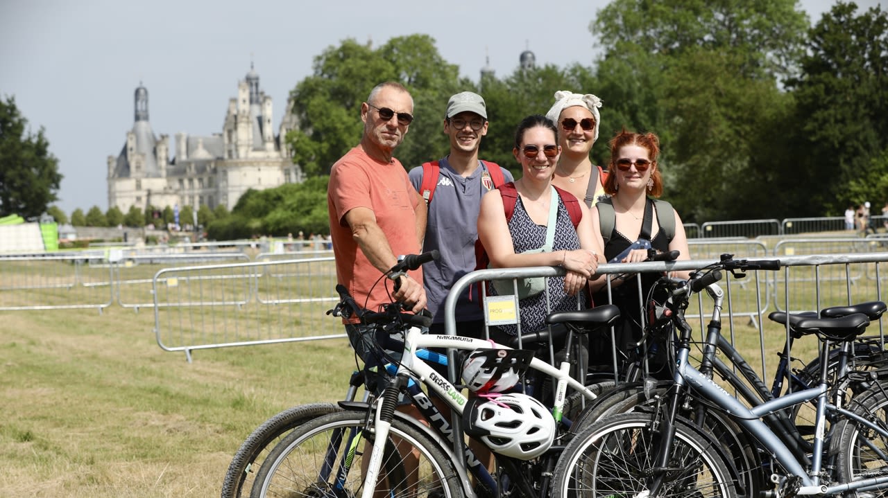 De nombreux festivaliers ont fait le déplacement à vélo, comme préconisé par l’organisation.