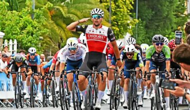 Anatole Leboucher (Cholet) règle au sprint massif une Flèche Bigoudène interrompue pendant 40 minutes