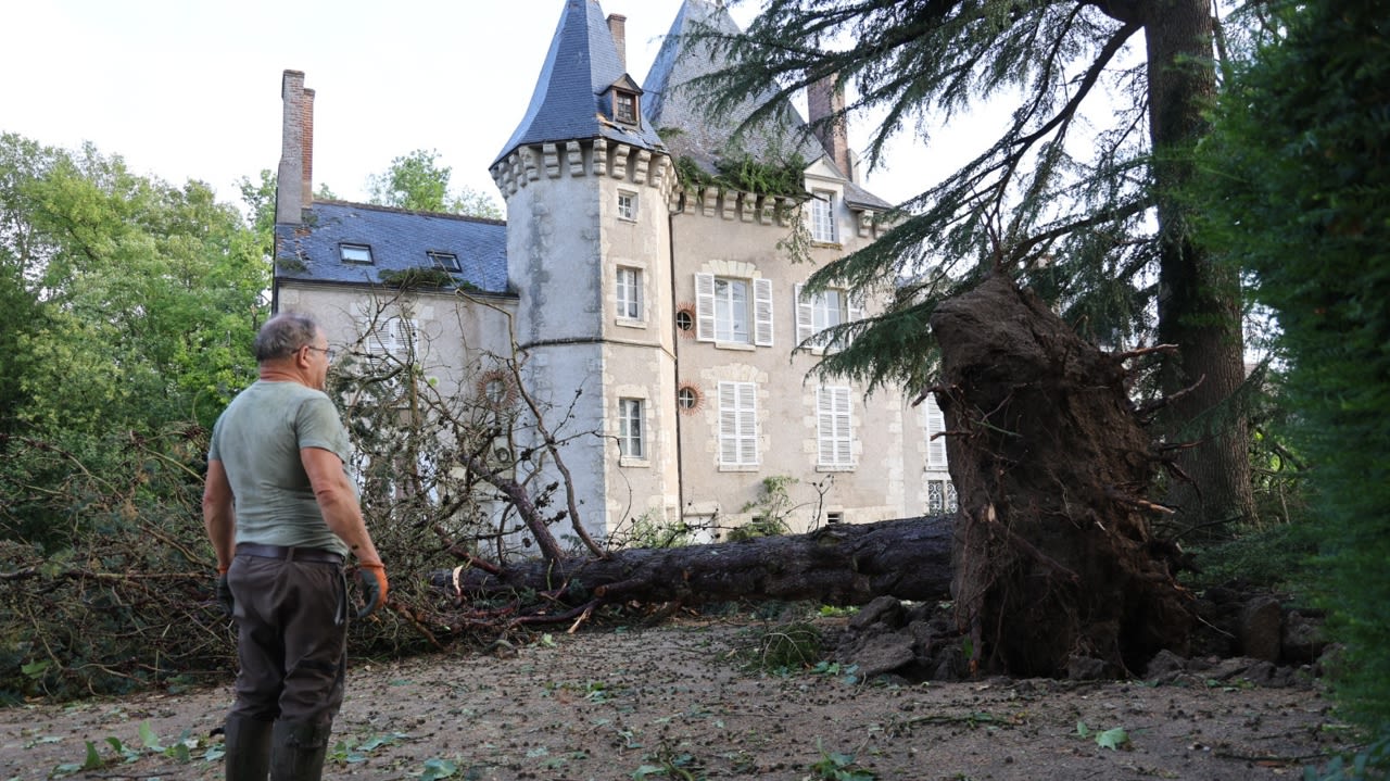 Le château de Forges a essuyé des chutes de branches sur la toiture.