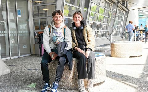 Hugo et Louanne, de retour de Londres.