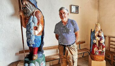 « J’ai sculpté du cyprès, c’est assez rapide », à Moëlan-sur-Mer, François Mantirelli a livré deux statues pour le pardon de la chapelle Saint-Pierre