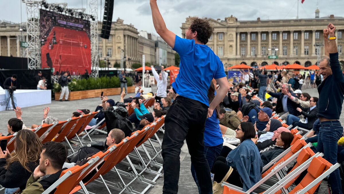 « Elle est géniale la petite Boisson ! » : place de la Concorde, la victoire française sur écrans géants