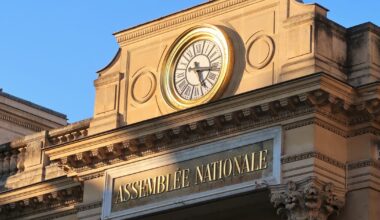 L’Assemblée approuve à l’unanimité l’élévation d’Alfred Dreyfus au rang de général de brigade