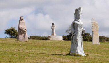 il veut ajouter une nouvelle statue à la Vallée des Saints