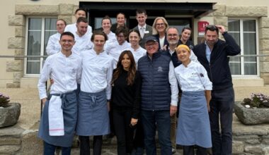 L'actrice américaine Eva Longoria dans les cuisines de ce restaurant de la pointe Saint-Mathieu