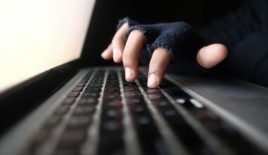 Un homme qui assistait à des viols d’enfants en ligne depuis la Colombie mis en examen et écroué