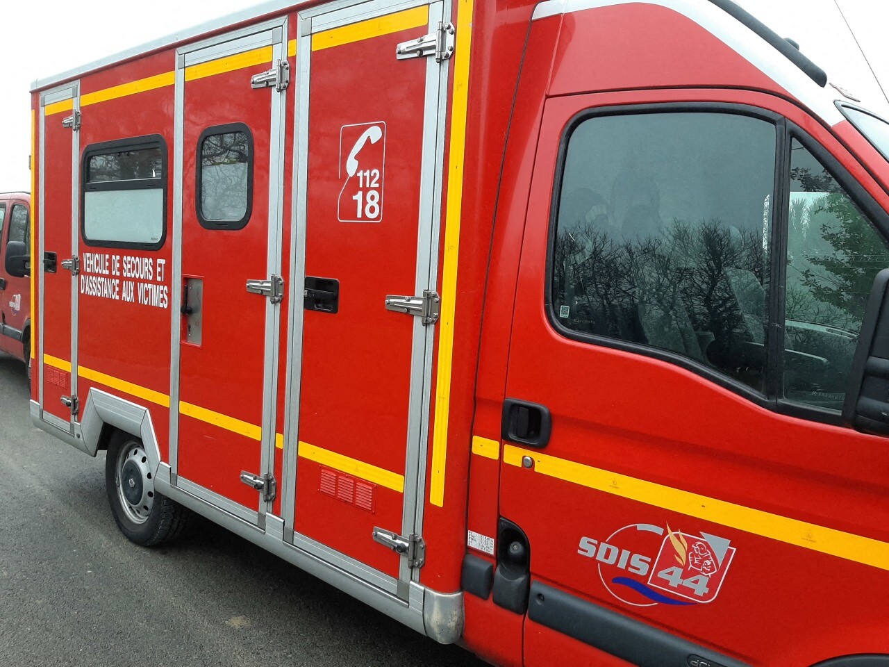 les pompiers sont sur place