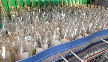 près de Nantes, le fabuleux destin de Bout’ à Bout’, l’usine qui redonne vie aux bouteilles en verre