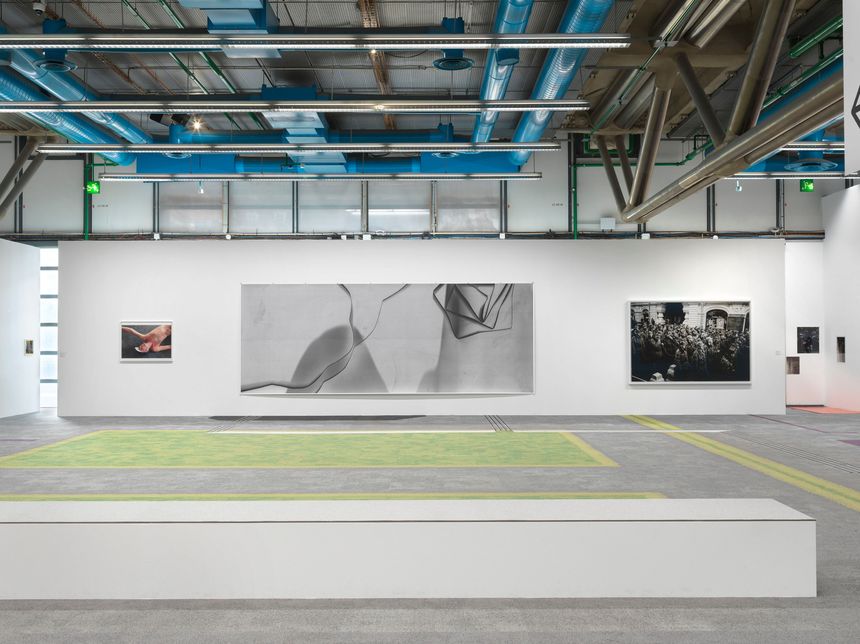 Vue de l'exposition au BPI au Centre Pompidou