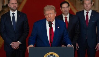 Donald Trump tenté par un renversement du régime des mollahs
