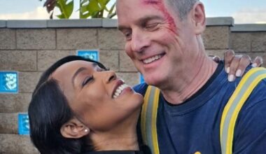 "Je n'arrive pas à réaliser que c'est vrai..." Dépités, Peter Krause et Angela Bassett réagissent à la mort de Bobby Nash et au départ brutal de l'acteur