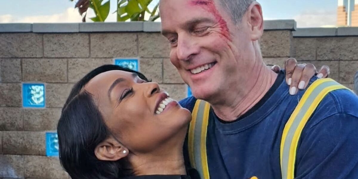 "Je n'arrive pas à réaliser que c'est vrai..." Dépités, Peter Krause et Angela Bassett réagissent à la mort de Bobby Nash et au départ brutal de l'acteur