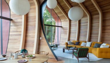 Sur la côte anglaise, une maison de vacances aux airs de bateau viking
