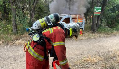 dans les calanques de Marseille, les pompiers s’entraînent à lutter contre des feux «extrêmes»