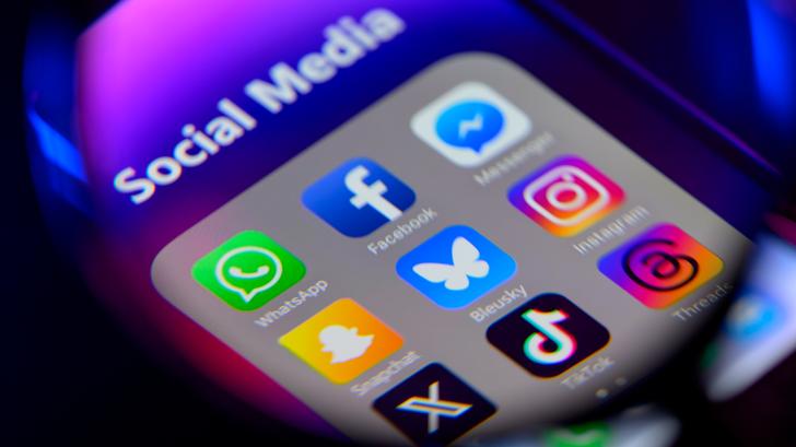 La publicité arrive sur WhatsApp qui était l’un des derniers espaces d’Internet à y échapper encore
