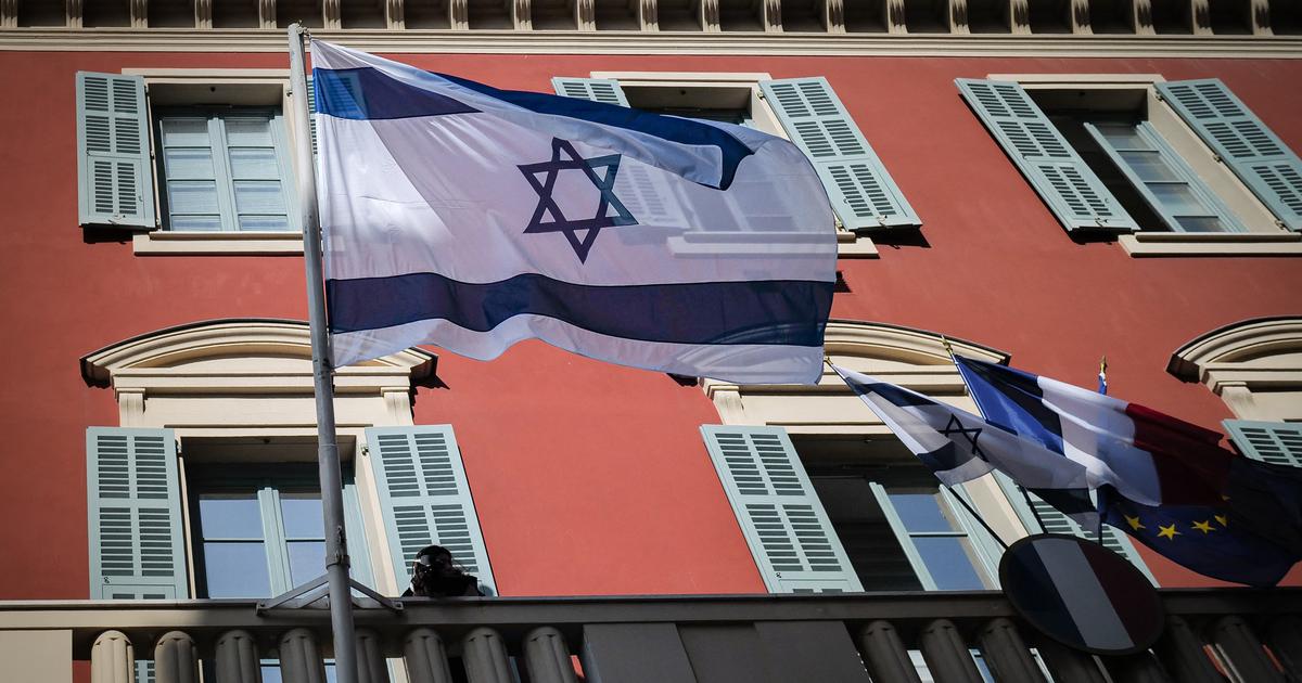 À Nice, la justice saisie du cas des drapeaux israéliens hissés sur le fronton de la mairie