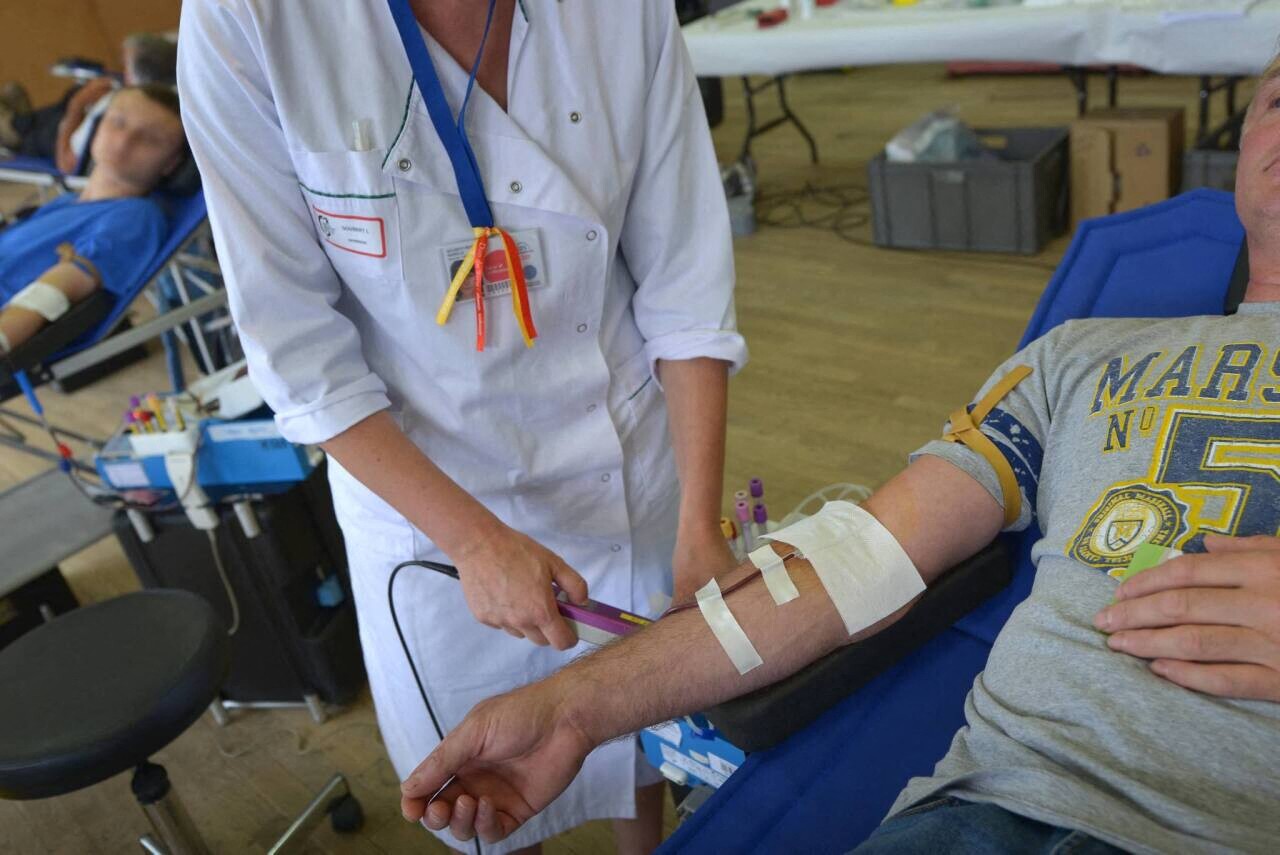 comment se passe la collecte de sang à l'hôtel de ville de Rouen ?