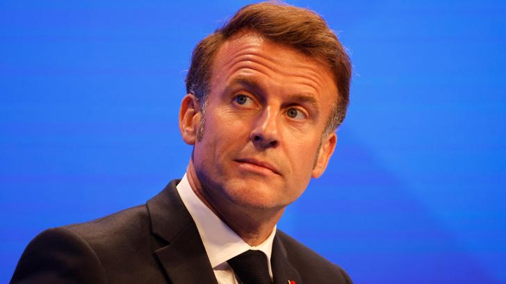 Le 15 juin au Groenland, Emmanuel Macron se posera en anti-Trump
