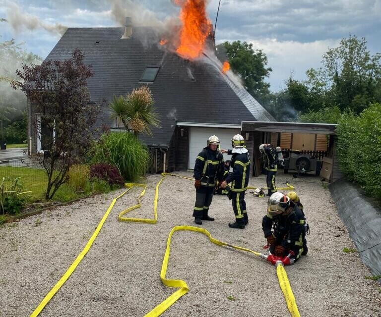 Plus de trente sapeurs-pompiers ont été mobilisés.