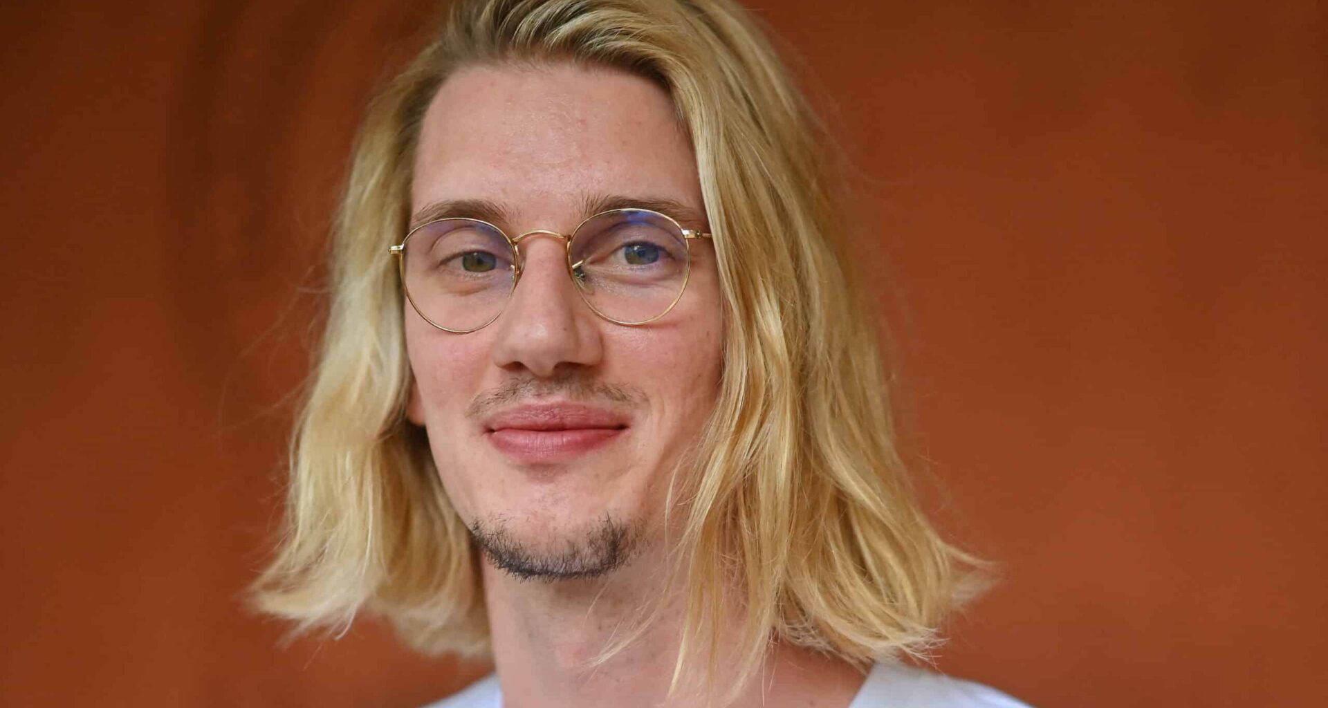 "Je suis désolé", Paul Mirabel fait annuler son spectacle : son état de santé inquiète