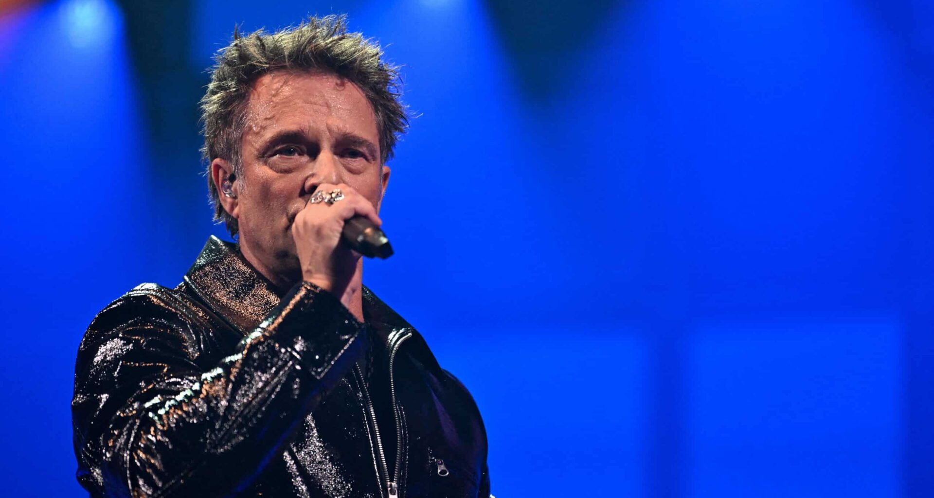 "Je suis super content", David Hallyday annonce un heureux événement, ses filles et sa sœur Laura aux anges