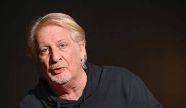 Patrick Sébastien empêché de monter "le plus petit cabaret du monde" : "je suis écœuré", "on me casse les c**illes"
