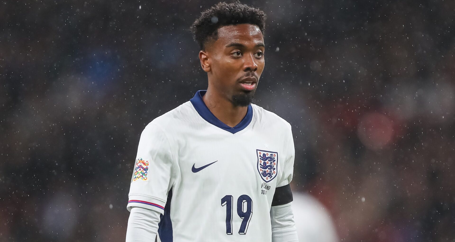 Angel Gomes et "la politique des chaussures noires"
