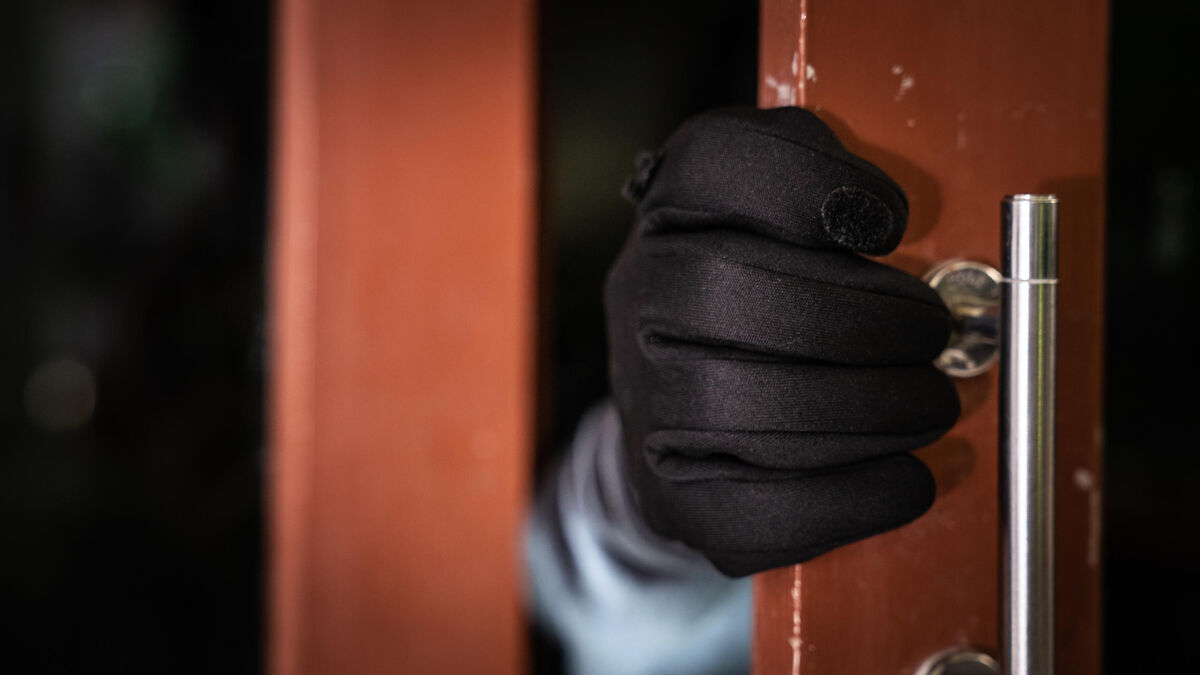 Paris : les cambrioleurs séquestrent l’employée de maison et repartent avec près de 150 000 euros de butin