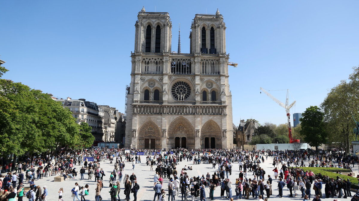 Notre-Dame de Paris : des vitraux historiques seront bien remplacés, mais «restaurés» et «exposés» promet Rachida Dati