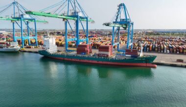 Le cargo Contship Era a quitté Fos-sur-Mer sans ses composants militaires et fait route vers Gênes