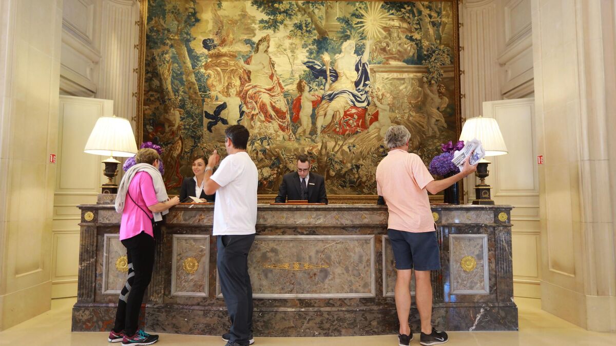 Paris : en 2026, la taxe de séjour des hôtels de luxe augmentera de… 33 centimes d’euros