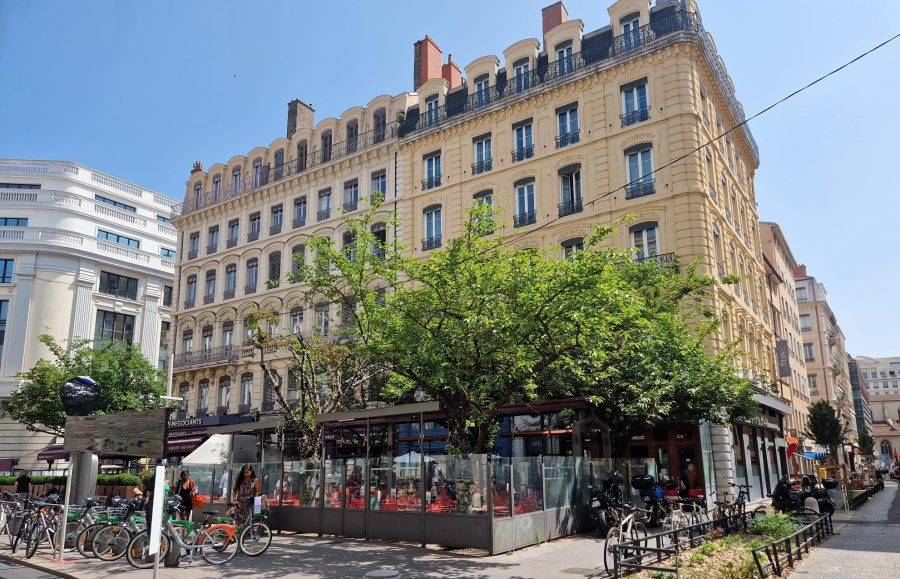 Fermeture de la Presqu’île de Lyon. Menaces sur le Café Perl -