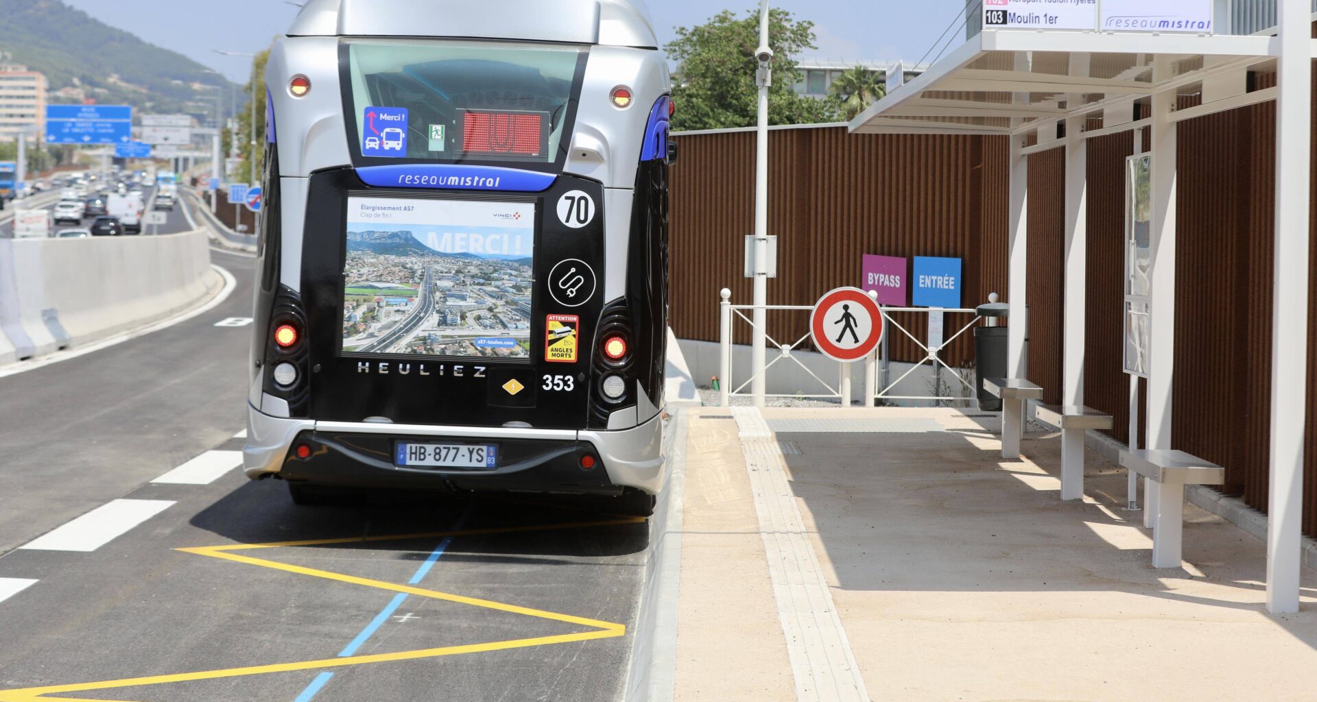 Grande première nationale à Toulon: des arrêts de bus sont en fonction sur l'autoroute A57, voici ce qu'il faut savoir