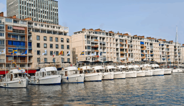 Des yachts atypiques amarrés à Toulon: les mythiques Grand Banks repartent ce dimanche