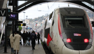 Il vole un gendarme dans un train entre Paris et Nice