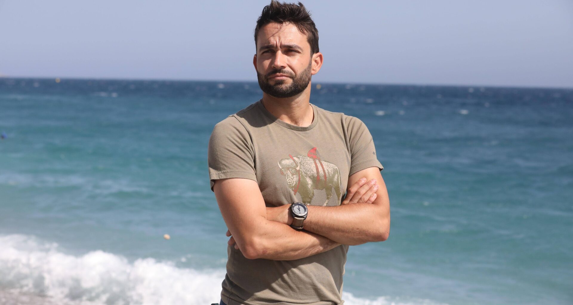 "Aller loin, au large, dans le noir, au milieu de nulle part" : il filme une vie subaquatique insoupçonnée en Méditerranée