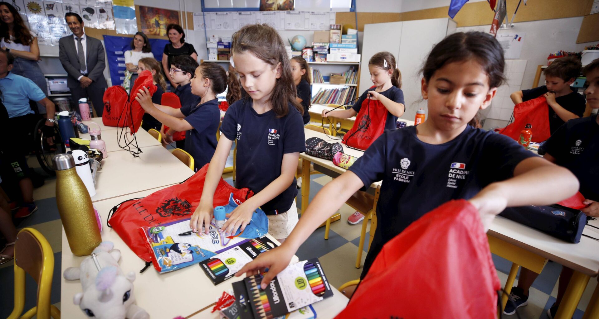 Coût, contenu, pour qui... Tout ce que vous devez savoir sur le kit de fournitures scolaires distribué par la Ville de Nice aux écoliers pour la rentrée 2025