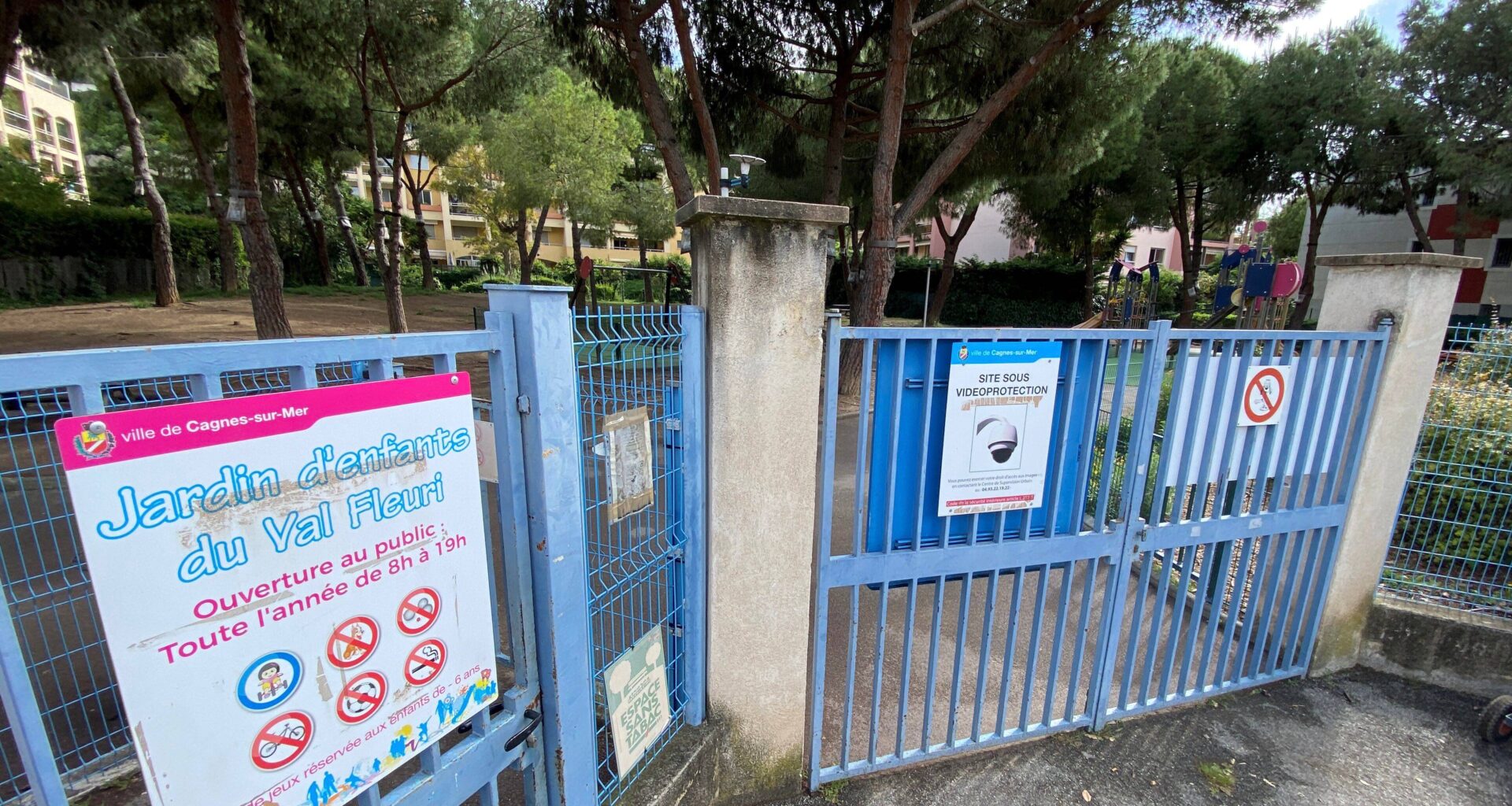 "On préfère les voir au parc que devant un écran": des parents lancent une pétition pour qu’un jardin d’enfants reste ouvert plus longtemps... contre l’avis des voisins