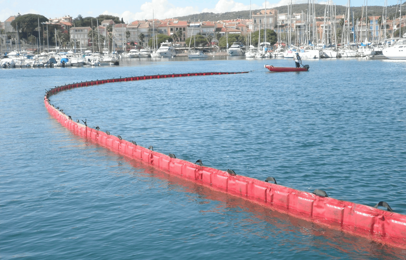 Le point sur les plages à Sanary et Bandol après la rupture de canalisation des eaux usées entraînant leur fermeture