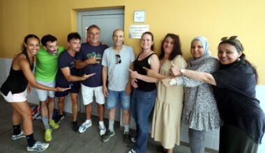 "Un formateur de citoyens, un repère": parents d’élèves et enseignants célèbrent le départ en retraite de Jamel Jebabli, prof de sports dans ce collège de Nice