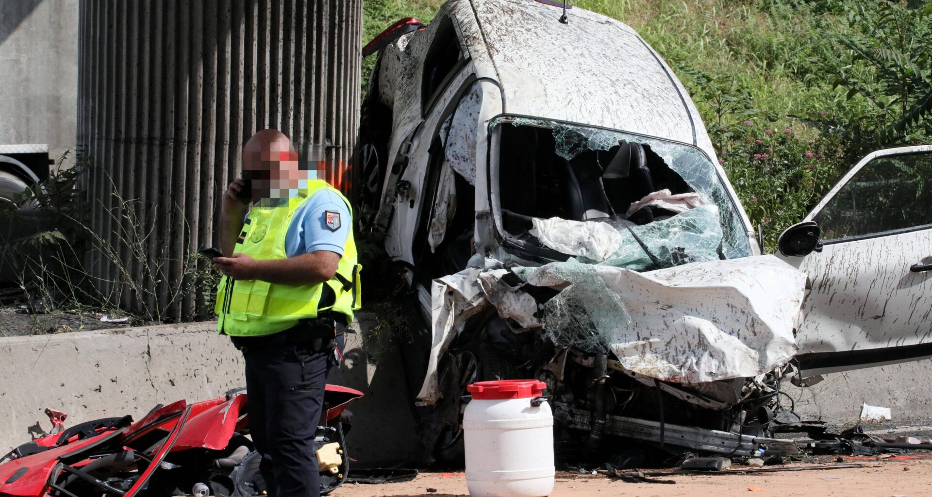 Collision mortelle sur l’A8: le conducteur du véhicule en cause roulait alcoolisé et sous cocaïne