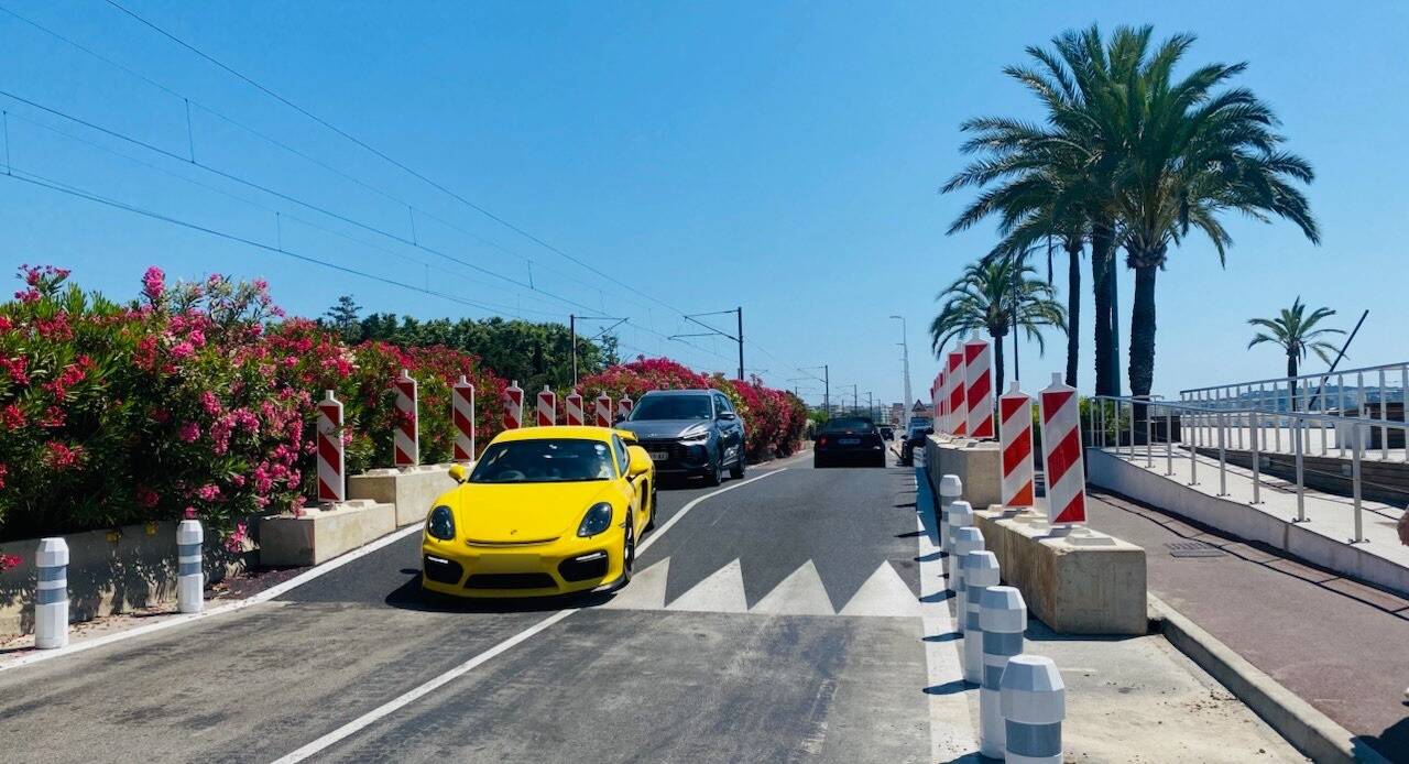 "Pov : tu vois le plus gros dos d’âne que tu as jamais vu de ta vie" : cet aménagement routier près de Nice tourné en dérision sur les réseaux sociaux