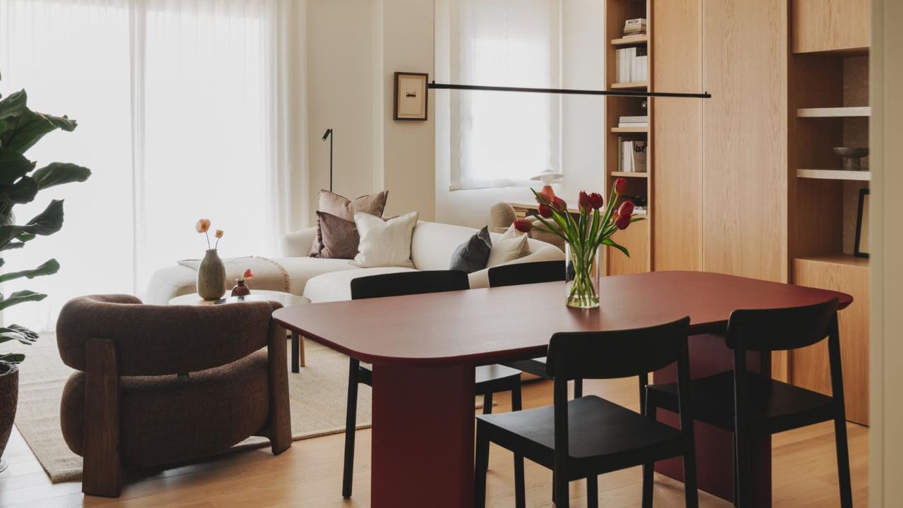 Un appartement fluide, confortable et intemporel à Barcelone