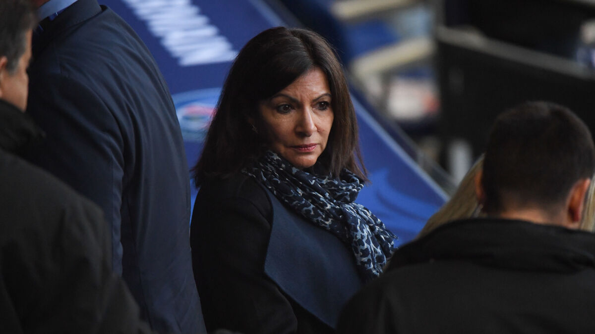 Vente du Parc des Princes : Anne Hidalgo rappelle son attachement au PSG mais dénonce une tentative de « spoliation »