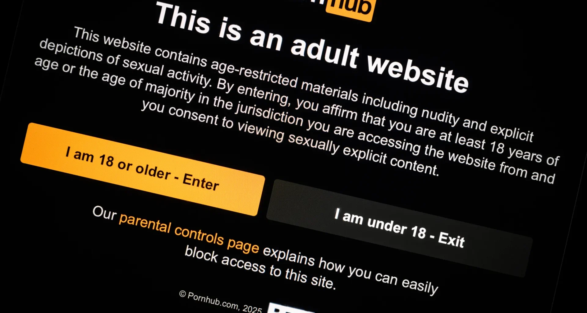 Pornhub s’apprête à implanter une vérification de l’âge «approuvée par le gouvernement» au Royaume-Uni