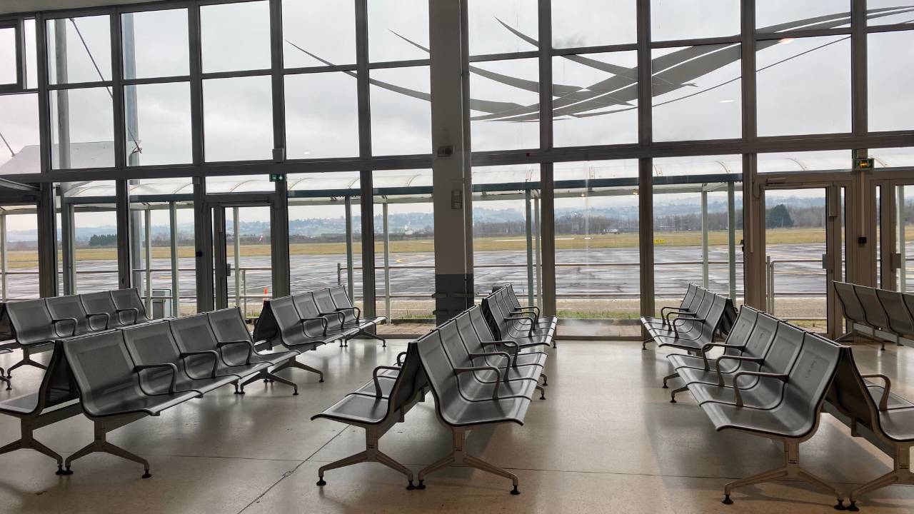 Aéroport Saint-Etienne Loire : l’association ForezAgir menace de poursuivre le Département