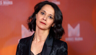 Sophia Aram épinglée par les journalistes du «Parisien» après une chronique sur la Flottille pour Gaza – Libération