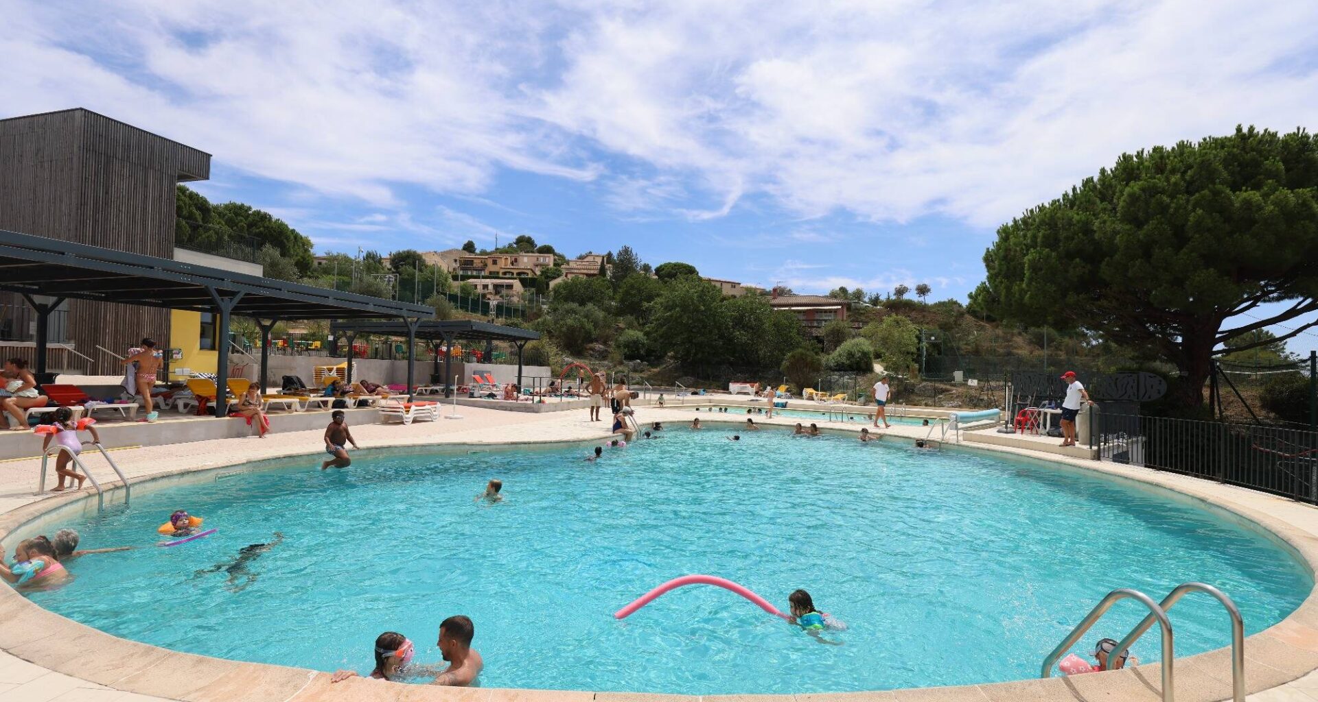 On sait quand rouvrira la piscine municipale de la Turbie