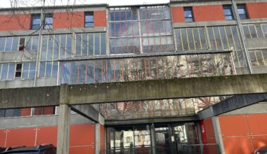 PIOLLE JUBILE PENDANT QUE GRENOBLE S'ENFONCE