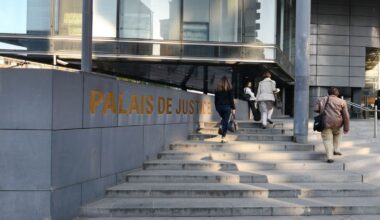 Piétons fauchés à Grenoble : le conducteur de 19 ans, qui s’est présenté de lui-même à la police, sera jugé pour « blessures involontaires »